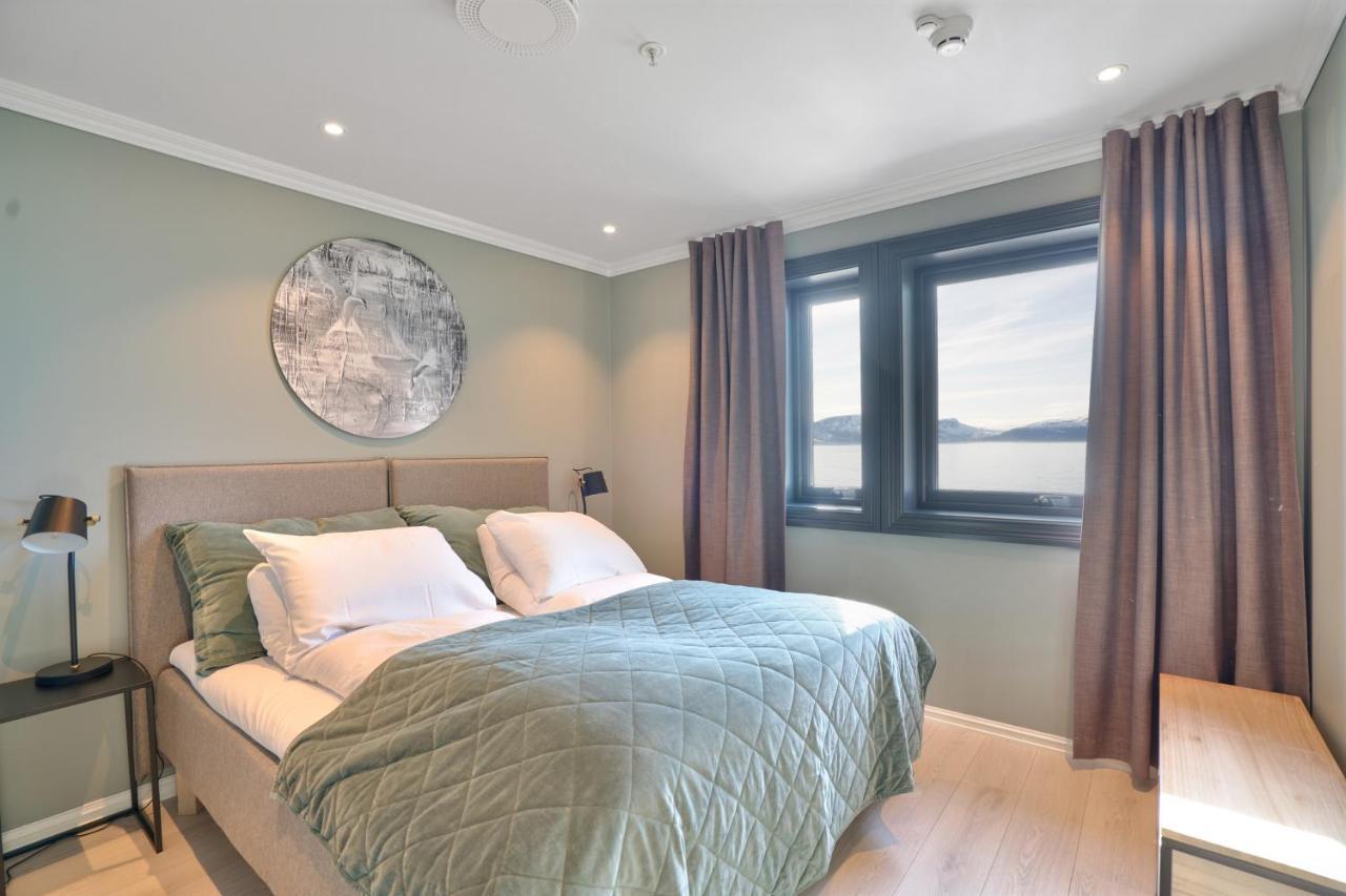 Lyngen Experience Lodge Nord-Lenangen Buitenkant foto