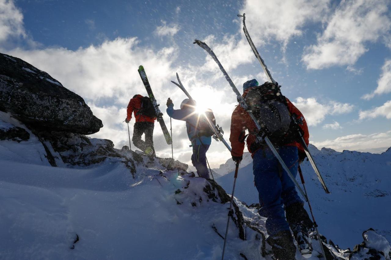 Lyngen Experience Lodge Nord-Lenangen Buitenkant foto