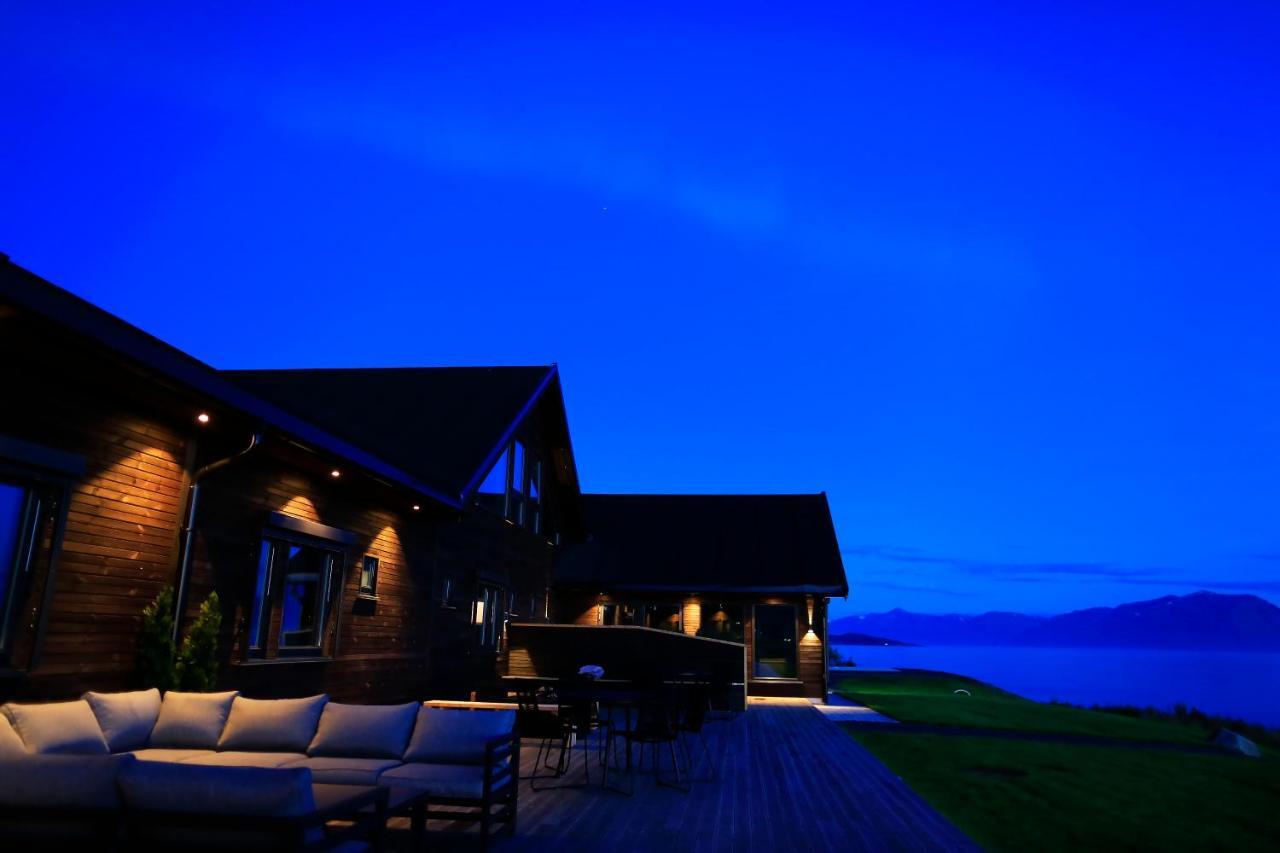 Lyngen Experience Lodge Nord-Lenangen Buitenkant foto