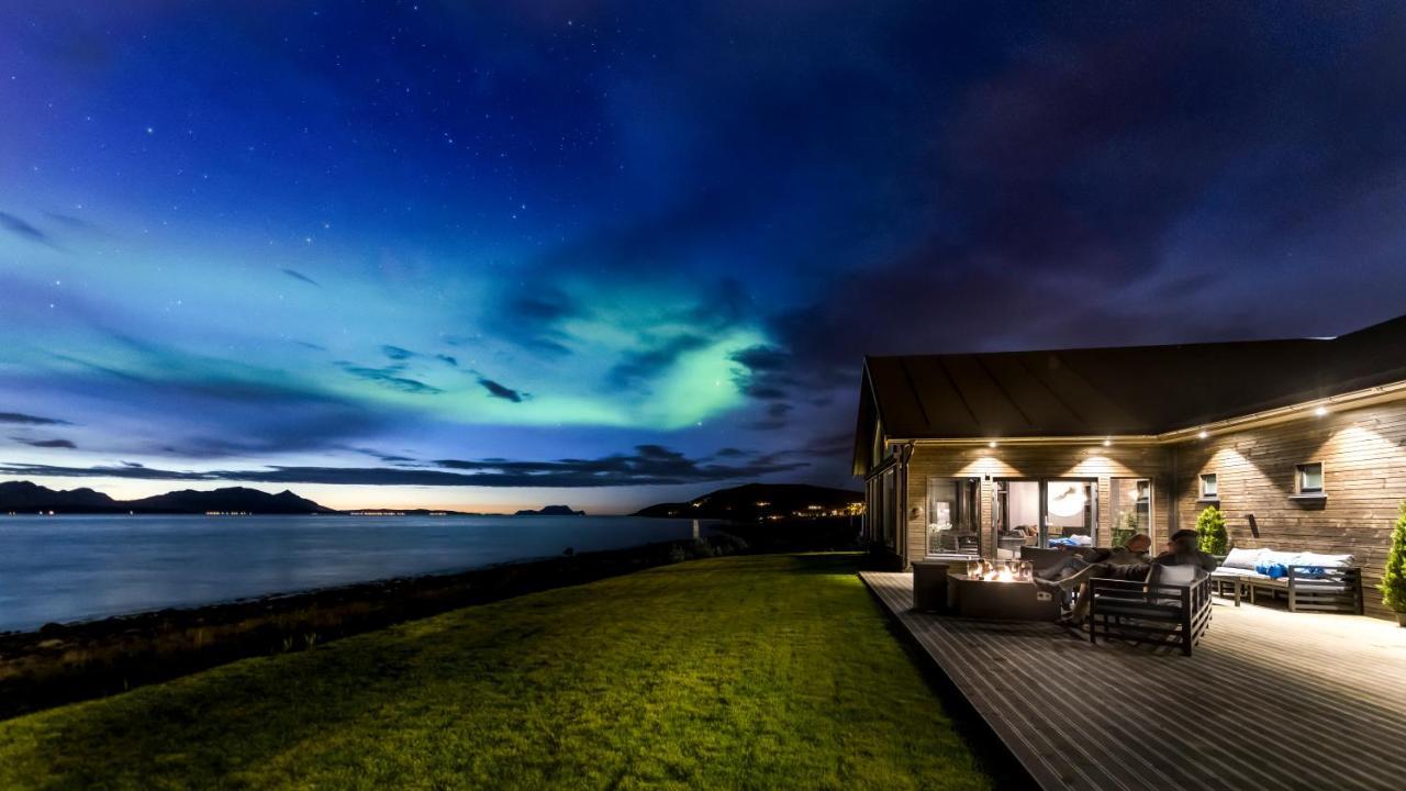 Lyngen Experience Lodge Nord-Lenangen Buitenkant foto